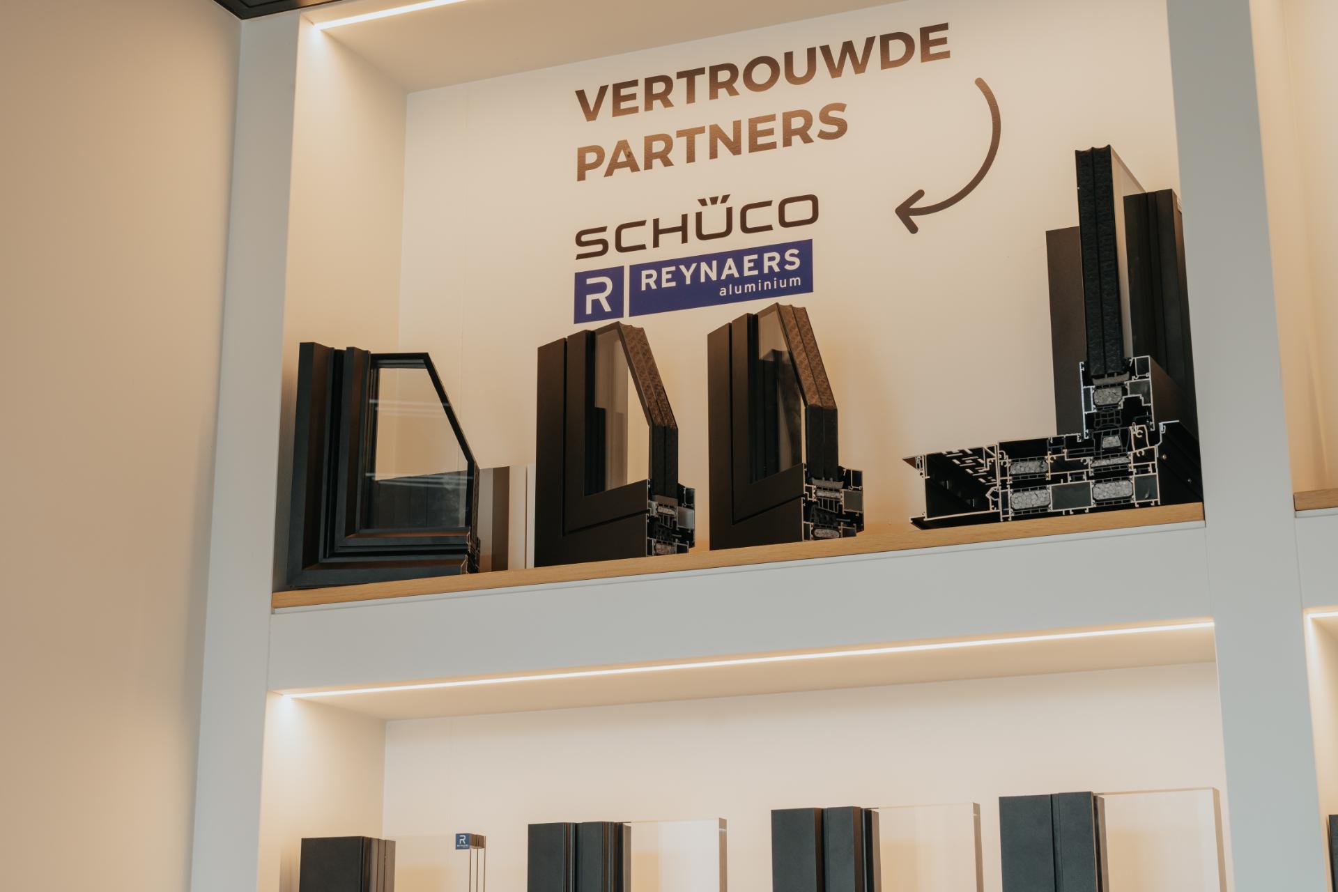 Schüco en Reynaers raamprofielen in showroom